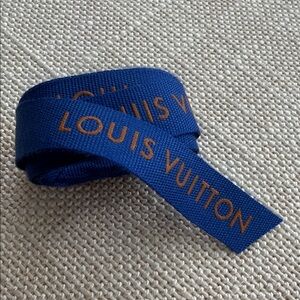Louis Vuitton Navy Ribbon 34 inches
